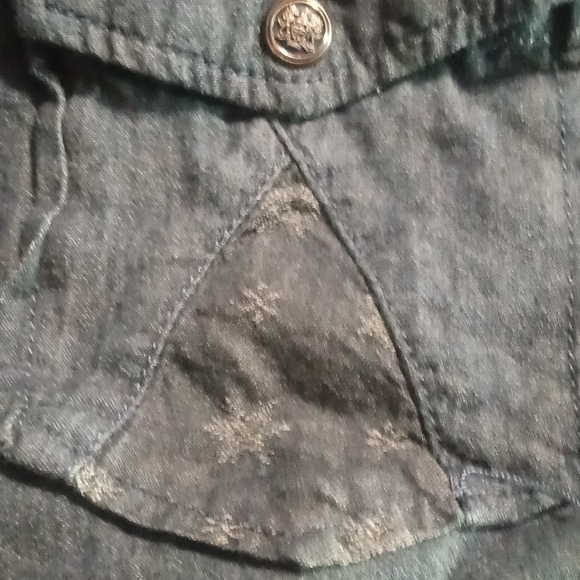 Tailored recreation top - Picture 2 of 5